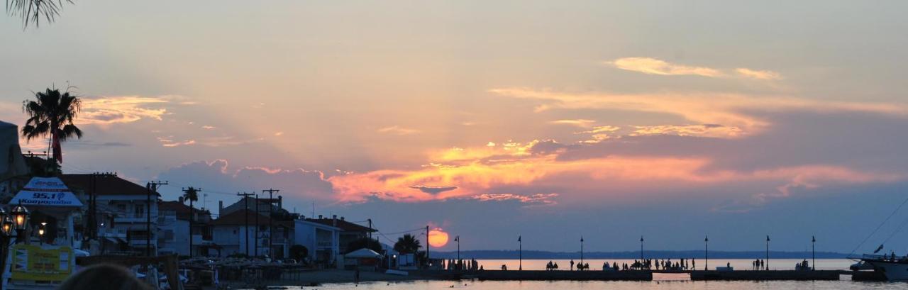 Eleni'S Sea View Adults Only Pefkochori Exterior foto